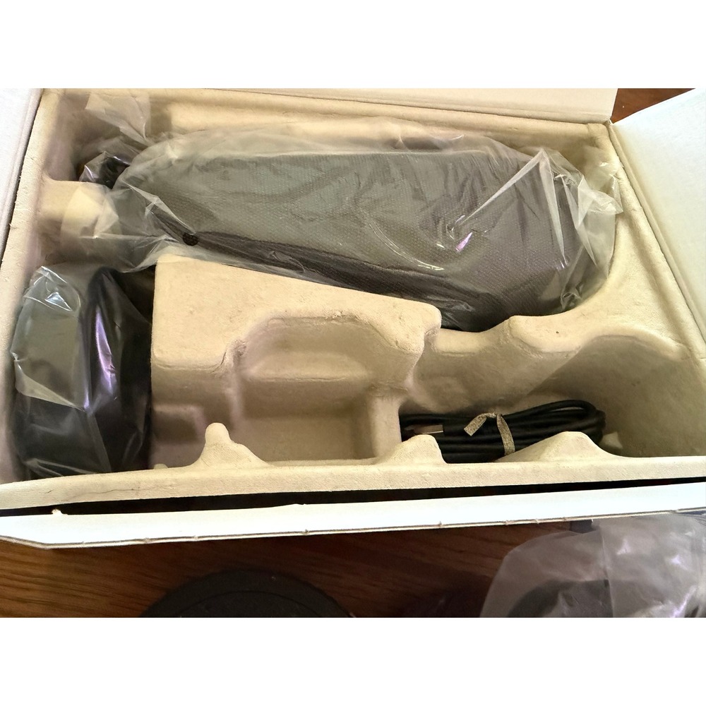 Philips Norelco 8000 Electric Shaver 8000 Series - New Open Box Complete Sealed